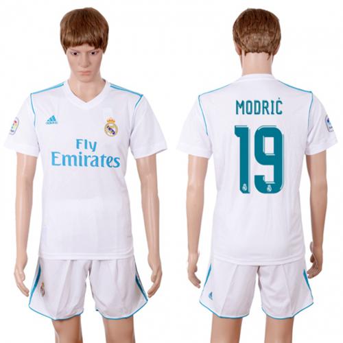 Real Madrid #19 Modric White Home Soccer Club Jersey